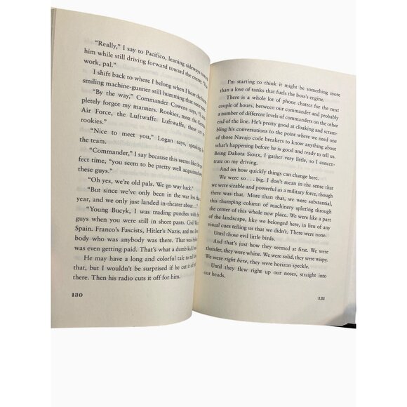 World War II Book One "The Right Fight" By Chris Lynch - Picture 10 of 16